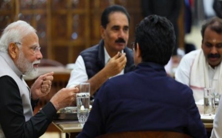 प्रधानमंत्री नरेंद्र मोदी ने संसद भवन की कैंटीन में किया लंच