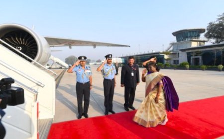 राष्ट्रपति मुर्मू राष्ट्रीय दिवस समारोह में भाग लेने के लिए मॉरीशस के लिए रवाना