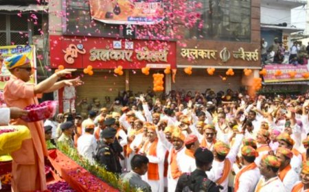 शोक-संताप में नहीं, उत्साह-उमंग में विश्वास करता है सनातन धर्म : मुख्यमंत्री योगी आदित्यनाथ