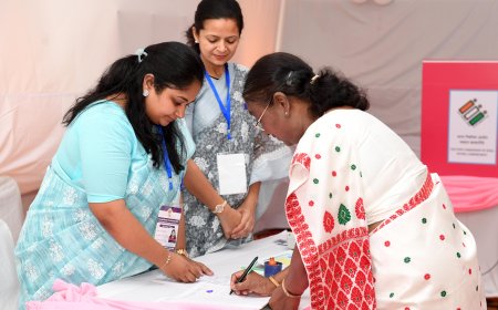 लोकसभा चुनावः छठे चरण में 11 बजे तक 25.76 प्रतिशत मतदान, बंगाल में सर्वाधिक 36.88 प्रतिशत