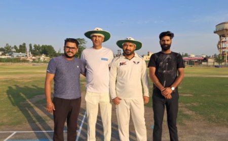 देहरादून: अंतर सचिवालय हॉट वेदर टी-10 टूर्नामेंट के फाइनल में डेंजर का सामना पैंथर्स से