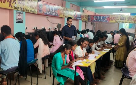 जेआइआइटी एकेडमी कम्प्यूटर सेंटर में दक्षता जांच परीक्षा का आयोजन