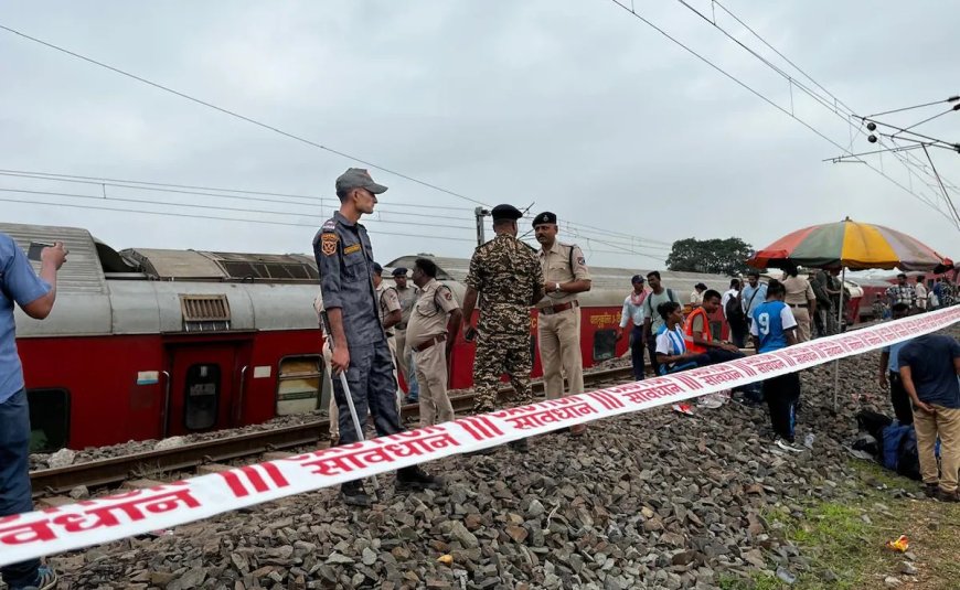 विपक्ष ने झारखंड ट्रेन दुर्घटना पर केंद्र सरकार को घेरा, रेल मंत्री पर हमला बोला