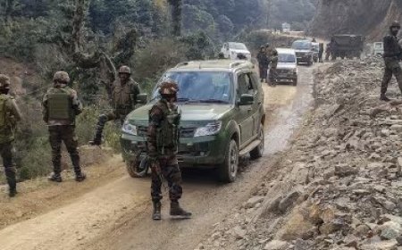 ड्रग बिक्री के माध्यम से आतंकवाद के वित्तपोषण में कथित संलिप्तता पर 6 अधिकारी बर्खास्त