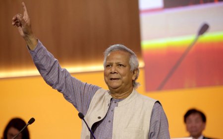 बांग्लादेश में राजनीतिक उथल-पुथल के बीच मुहम्मद यूनुस की शपथ