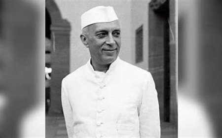 राष्ट्रपति द्रौपदी मुर्मु के संबोधन में नेहरू का नाम नहीं