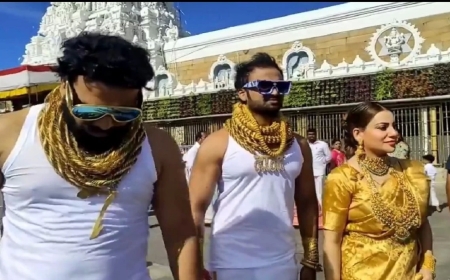 तिरुमाला मंदिर में 25 किलो सोना पहनकर पहुंचा पुणे का परिवार,किए दर्शन