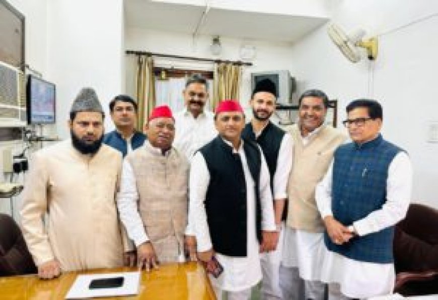 वक्फ विधेयक पर विपक्ष का आक्रोश: कांग्रेस, समाजवादी पार्टी और अन्य दलों ने की आलोचना
