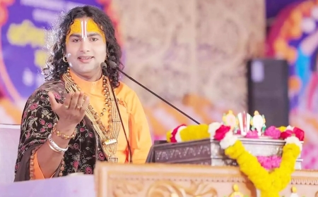 भगवान शिव पर विवादित' बोल गए अनिरुद्धाचार्य ज्ञापन लेकर थाने पहुंच गए संत, मांगनी पड़ी माफी