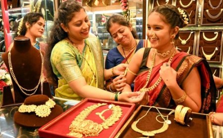 कीमती धातुओं में फिर लौटी तेजी, एक ही दिन में चांदी में 12,000 रुपए की उछाल