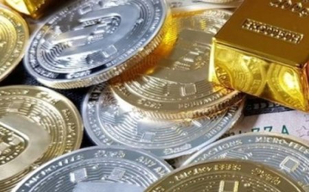 रिकॉर्ड स्तर के बाद फीकी पड़ी सोने की चमक, चांदी ने फिर पकड़ी रफ्तार