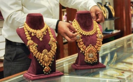 सोने में बंपर तेजी; चांदी की कीमत 18 हजार रुपए प्रति किलो से अधिक बढ़ी