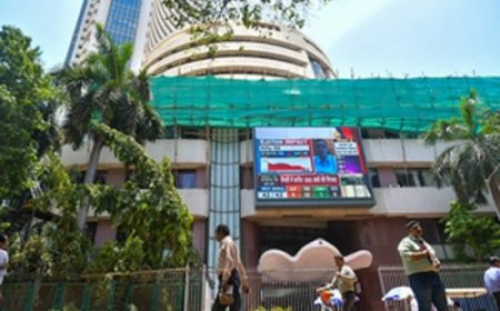 लगातार चार दिन की गिरावट के बाद बाजार में हरियाली; सेंसेक्स 260 अंक चढ़ा, निफ्टी 24,550 के पार