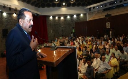 रिन्यूएबल एनर्जी और ईवी सेक्टर से बनेंगे लाखों ग्रीन जॉब्स: डॉ. जितेंद्र सिंह