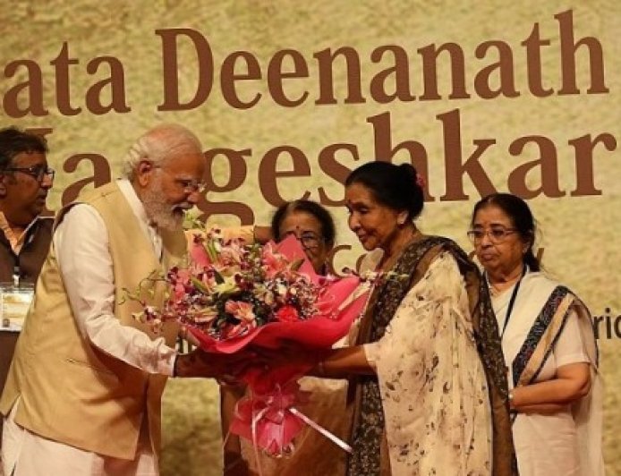आशा भोसले के निधन पर पीएम नरेंद्र मोदी ने जताया दुख, कहा- मुलाकातों की यादें हमेशा संजोकर रखूंगा