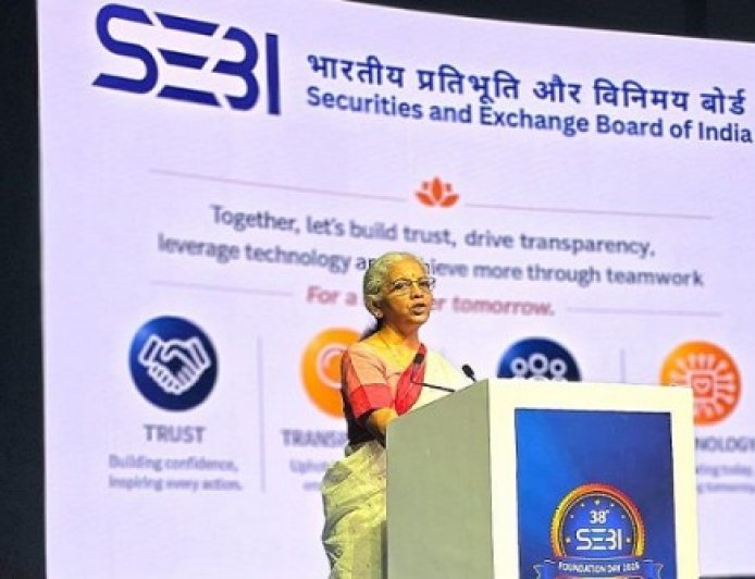 वित्त मंत्री निर्मला सीतारमण ने सेबी से वित्तीय सिस्टम में केवाईसी को आसान और एक समान बनाने का किया आग्रह