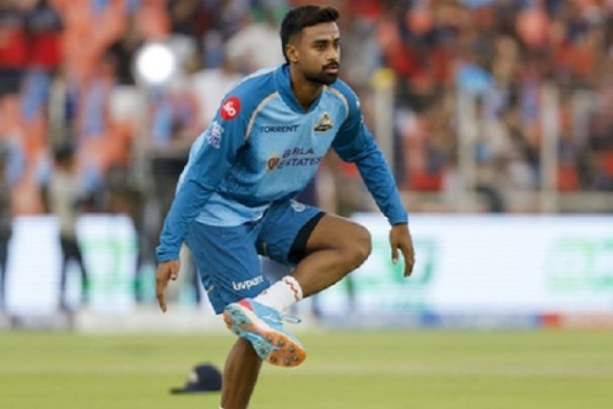 भारत-अफगानिस्तान टेस्ट: जडेजा और अक्षर की जगह सुथार और दुबे की टेस्ट में एंट्री, प्रथम श्रेणी में ऐसा रहा है रिकॉर्ड