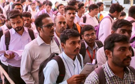 देश में विकास की रफ्तार और रोजगार की रफ्तार एक जैसी है?
