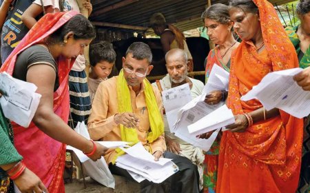 क्या लोकतंत्र में जनता सिर्फ वोटर बनकर रह गई है?