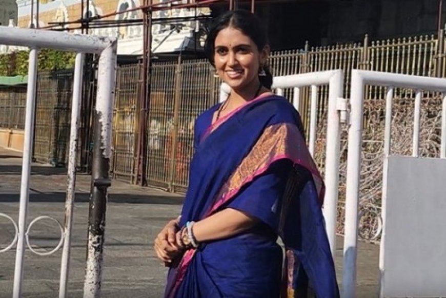 कृति सेनन ने फिल्म की सफलता और रिंकू राजगुरु ने जन्मदिन पर लिया भगवान वेंकटेश्वर का आशीर्वाद
