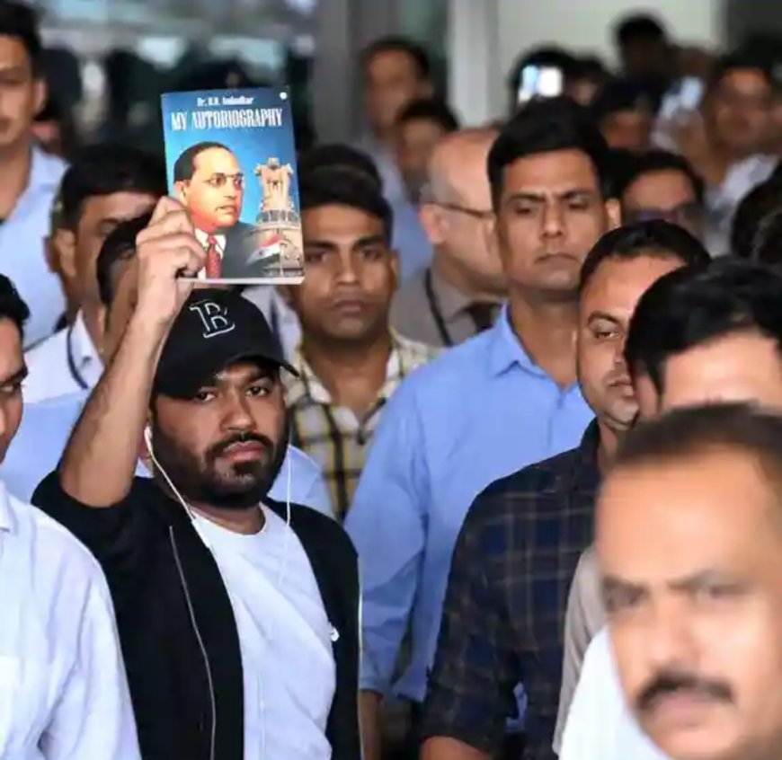 परीक्षा पेपर लीक विवाद पर जंतर-मंतर में प्रदर्शन, शिक्षा व्यवस्था में जवाबदेही की मांग तेज