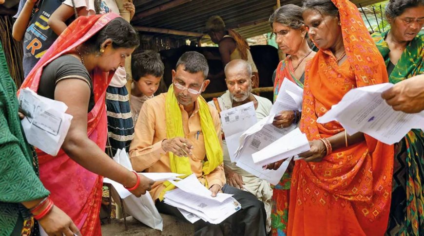 क्या लोकतंत्र में जनता सिर्फ वोटर बनकर रह गई है?