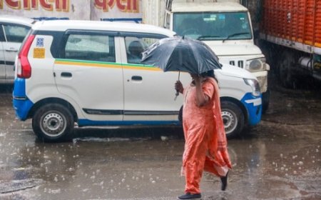 दिल्ली-एनसीआर में कमजोर मानसून की दस्तक, हल्की से मध्यम बारिश का सिलसिला जारी, 6 जुलाई के लिए ऑरेंज अलर्ट