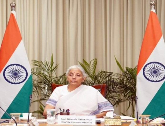बिना परेशानी के आम लोगों को समय पर सेवाएं देना आयकर विभाग की जिम्मेदारी: निर्मला सीतारमण