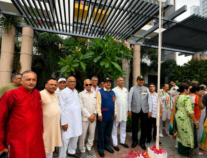 कोको काउंटी में हर्षोल्लास से मनाया गया 80वां स्वतंत्रता दिवस, पूर्व नौसेना अधिकारी दुर्गा नारायण सिंह राठौर ने किया ध्वजारोहण