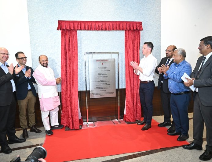 ग्रेटर नोएडा में खुलेगा वेस्टर्न सिडनी यूनिवर्सिटी का कैंपस, भारत-ऑस्ट्रेलिया शिक्षा साझेदारी को मिला नया आयाम
