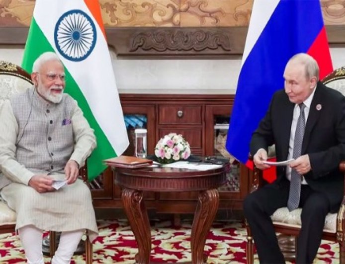 बिश्केक में प्रधानमंत्री नरेंद्र मोदी की पुतिन से मुलाकात, कहा- भारत शांति के सभी प्रयासों का समर्थक