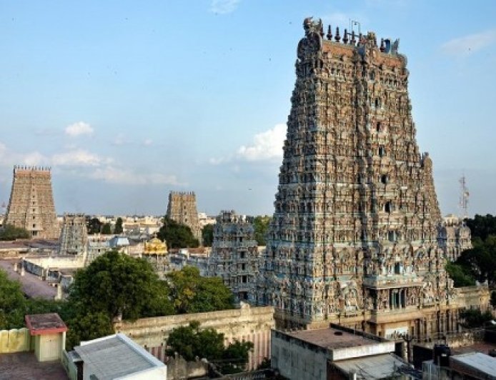 तमिलनाडु: मदुरै मीनाक्षी मंदिर 'महा कुंभाभिषेकम' के लिए तैयार, जिला प्रशासन अलर्ट