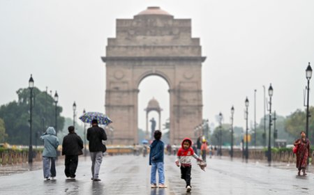 दिल्ली-एनसीआर में बारिश होने से प्रदूषण से मिली राहत, ग्रीन जोन में पहुंचा एक्यूआई; ठंड ने दी दस्तक