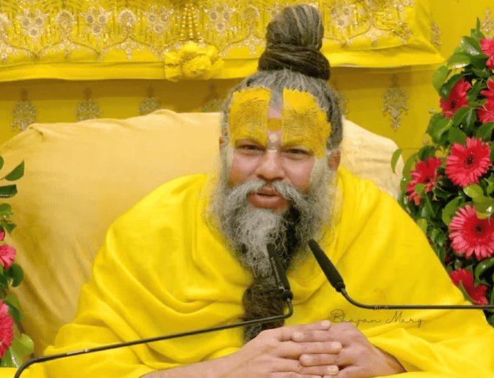 प्रेमानंद महाराज को लेकर वृंदावन में बढ़ी हलचल, अब दोनों किडनियों की सरकारी जांच की मांग : शिष्य की मौत से लेकर विराट कोहली तक विवादों की लंबी फेहरिस्त