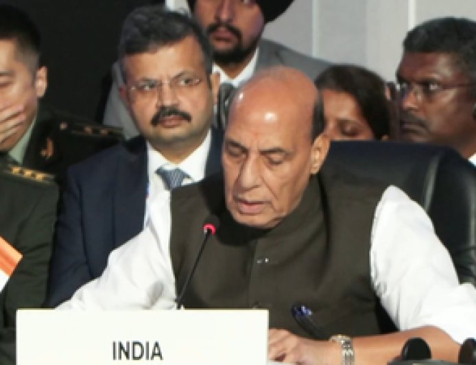 ऑपरेशन सिंदूर में तबाह किया आतंकी ढांचा, भारत की रणनीति आतंकियों के खिलाफ परखी हुईः राजनाथ सिंह